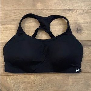 Nike Alpha High Impact Sports Bra Medium D-E